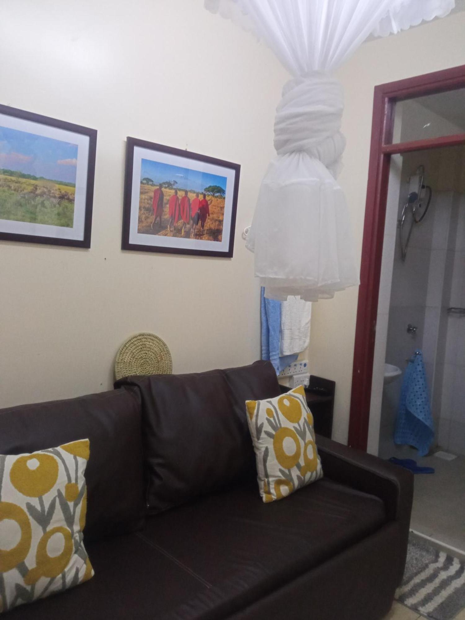 Madini Furnished Apartment 1 Near Jkia Sgr Nairobi Bagian luar foto
