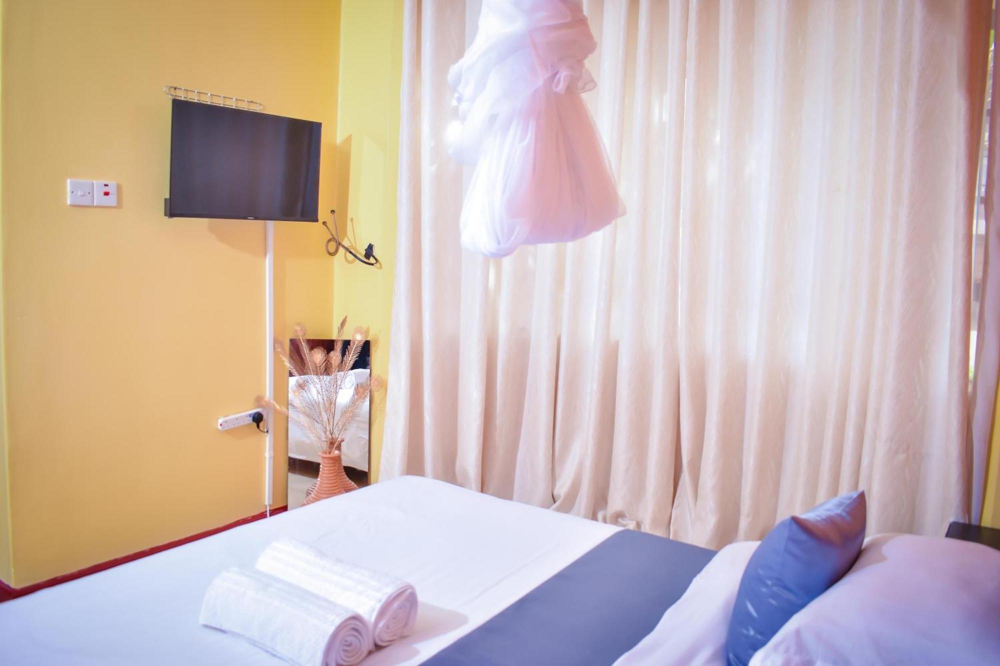 Madini Furnished Apartment 1 Near Jkia Sgr Nairobi Bagian luar foto