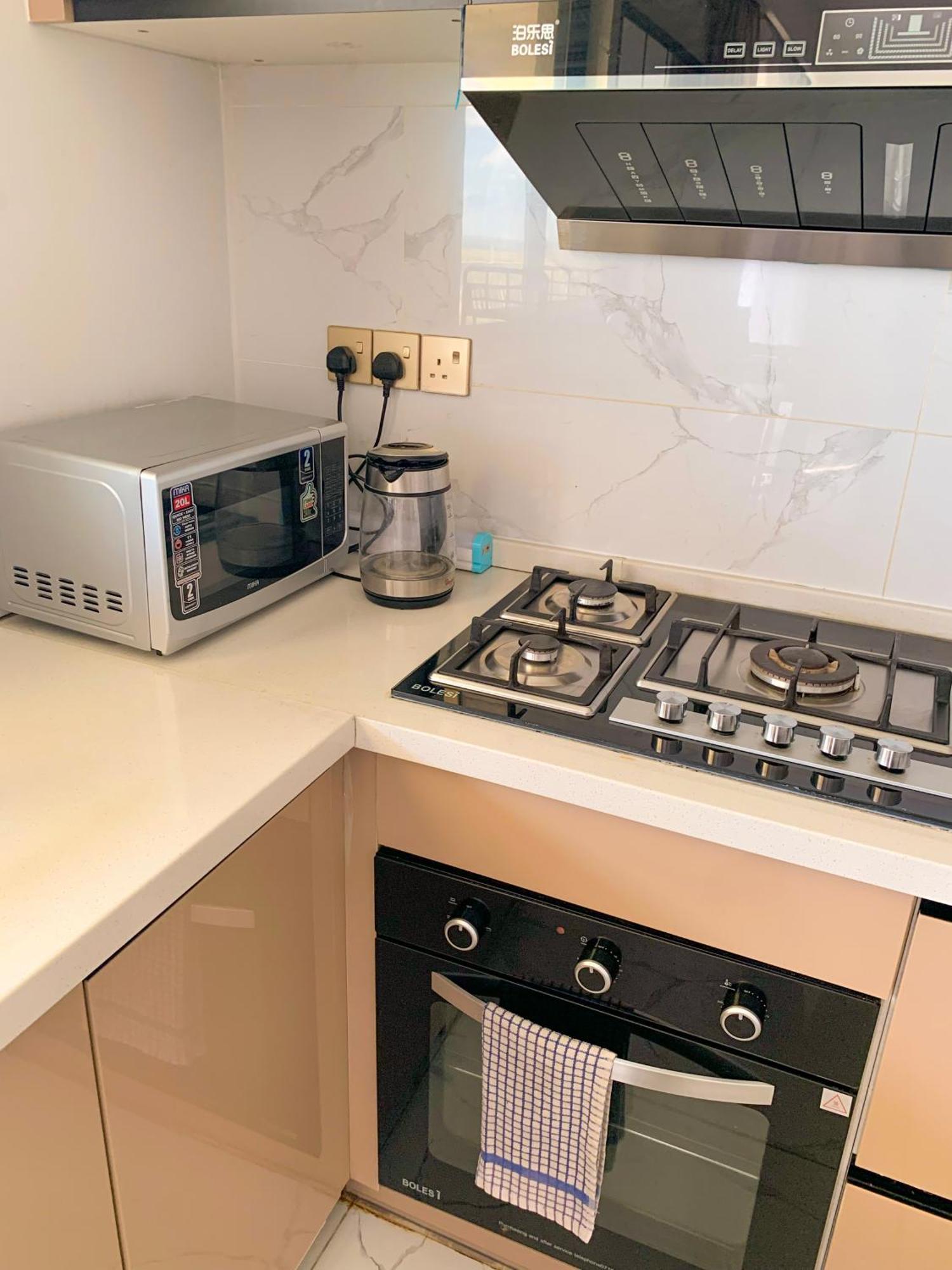 Madini Furnished Apartment 1 Near Jkia Sgr Nairobi Bagian luar foto